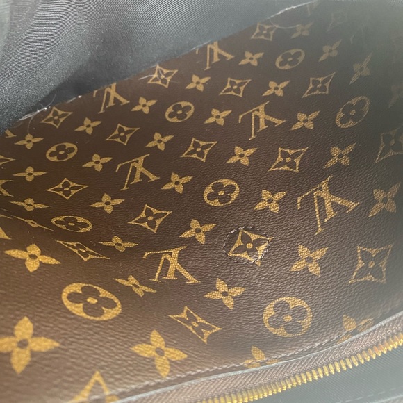 ❌SOLD❌ Louis Vuitton odeon crosssbody - Picture 12 of 15
